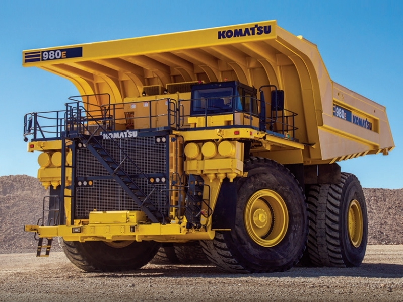 Komatsu 930