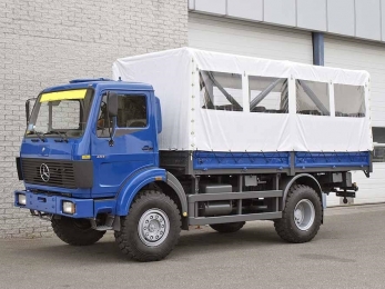 Развозной грузовик Mercedes-Benz