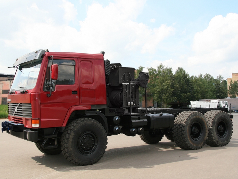 Вольво FMX 6X6 Тягач